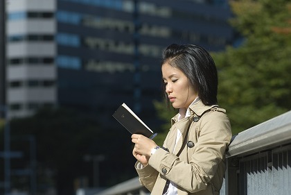 予定 アポイントメント 控える 活躍する女性 m030930