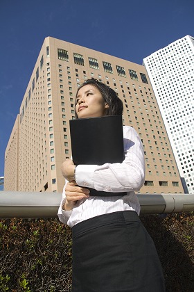 働く女性 活躍 若者 フレッシュマン 新社会人 m031029